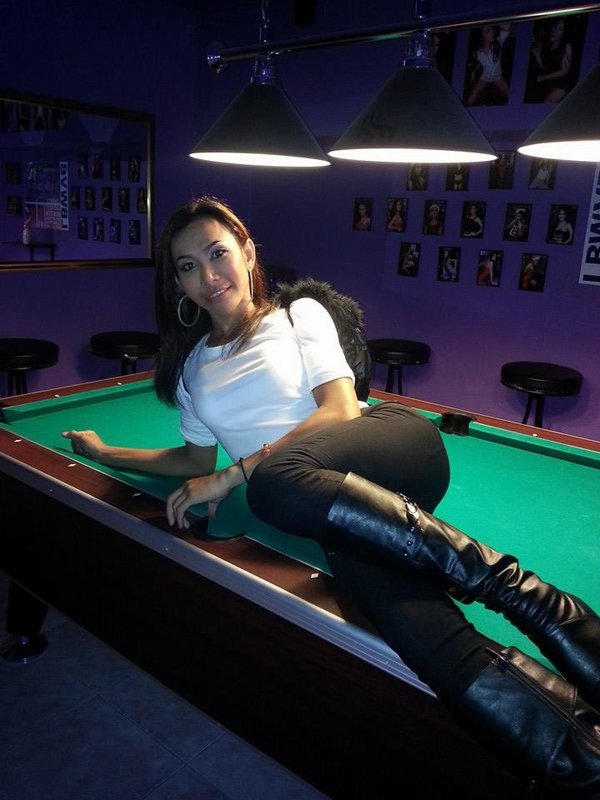 Check In Bar Ladyboys