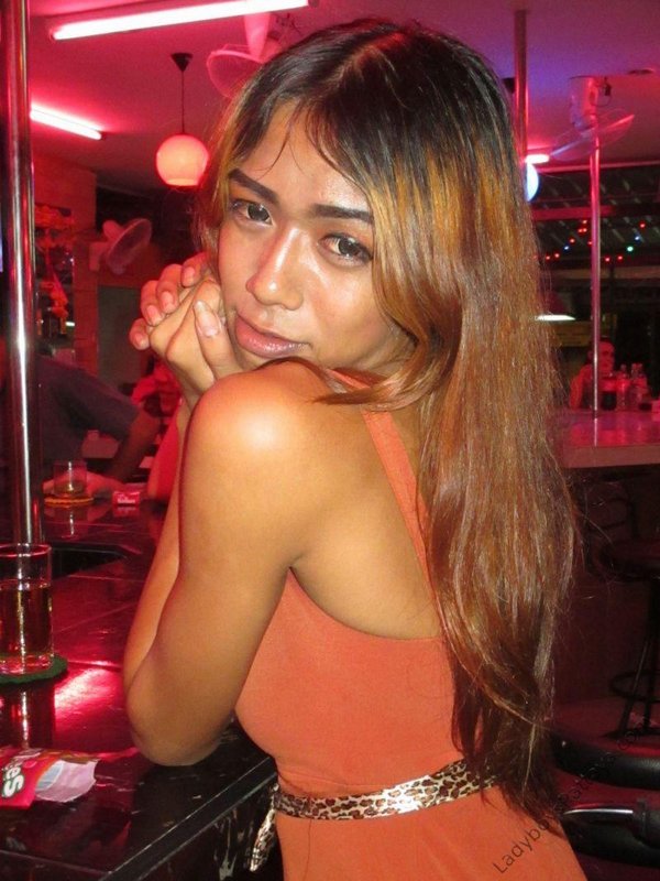 Happiness Stars Ladyboys