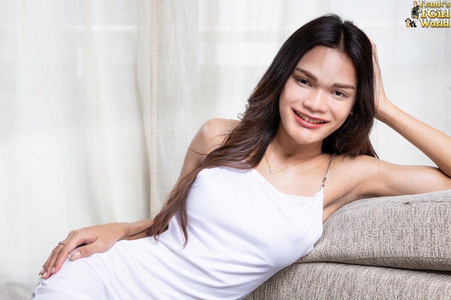 LADYBOY RINA