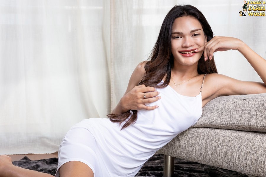 LADYBOY RINA