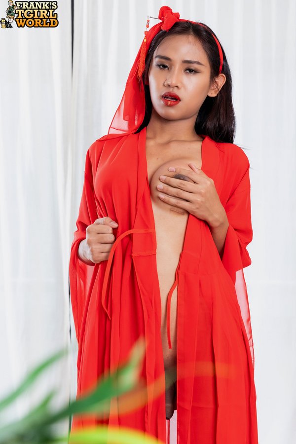 Ladyboy Maria