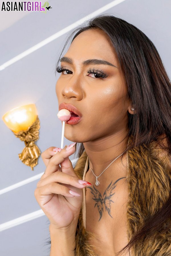 Ladyboy Pim